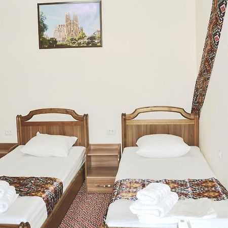 Elegant Family Hotel Tashkent Esterno foto