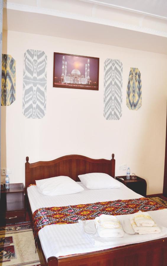 Elegant Family Hotel Tashkent Esterno foto